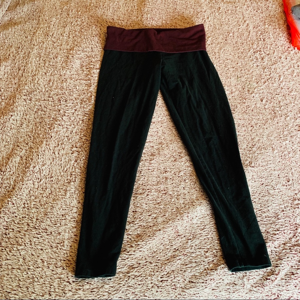 PINK yoga leggings